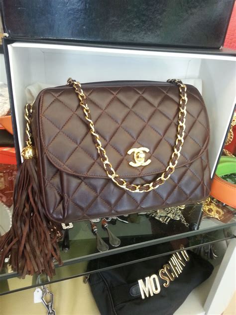 negozio vendita borse chanel bologna